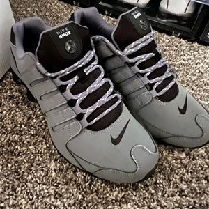 Nike Shox NZ size 10.5